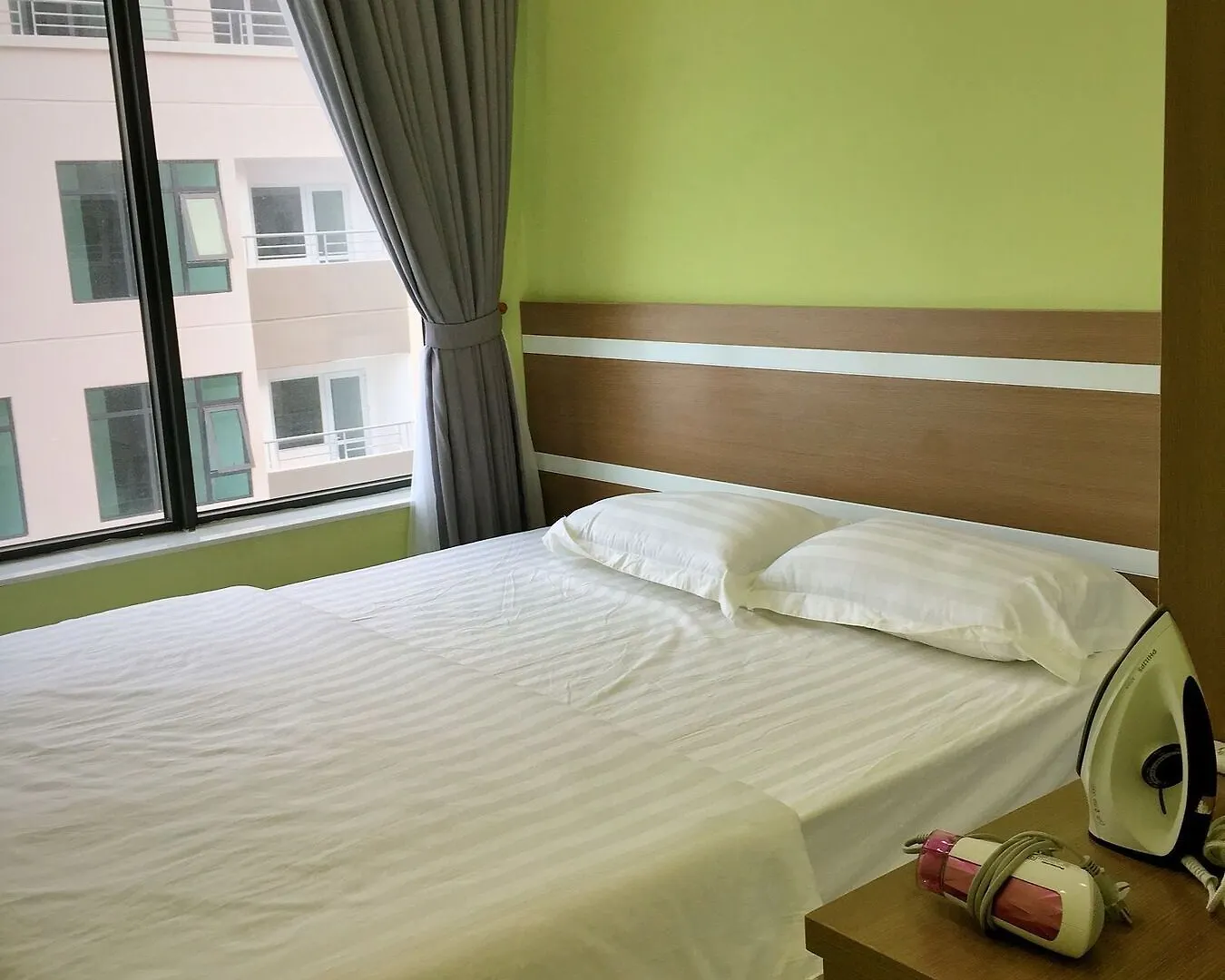 Seaview Front Apartment Nha Trang 0*,  Vietnam