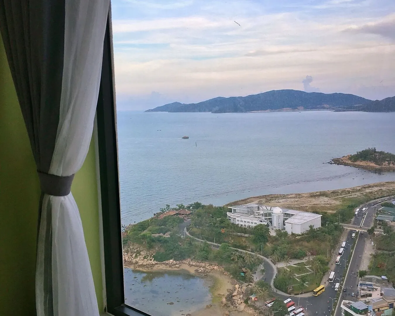 Seaview Front Apartment Nha Trang