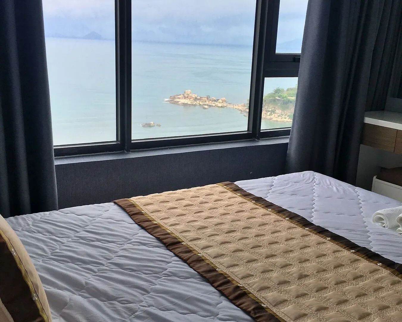 Seaview Front Apartment Nha Trang
